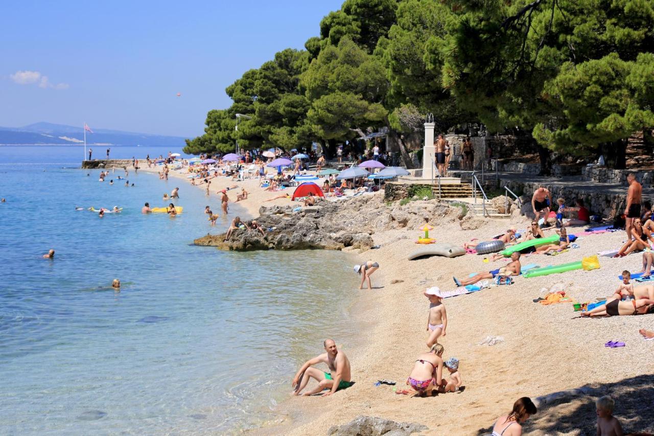 Apartments By The Sea Brela, Makarska - 11821 Екстер'єр фото