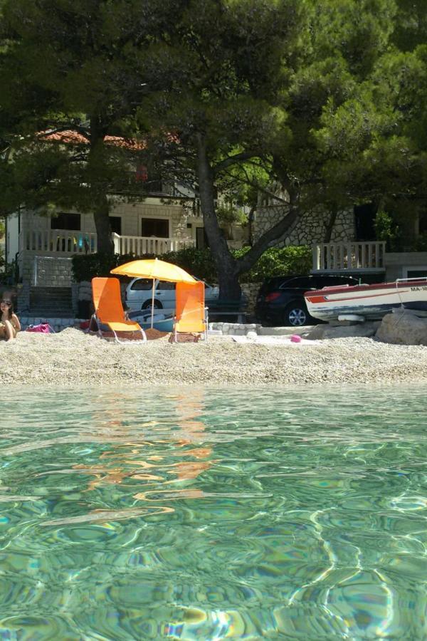 Apartments By The Sea Brela, Makarska - 11821 Екстер'єр фото
