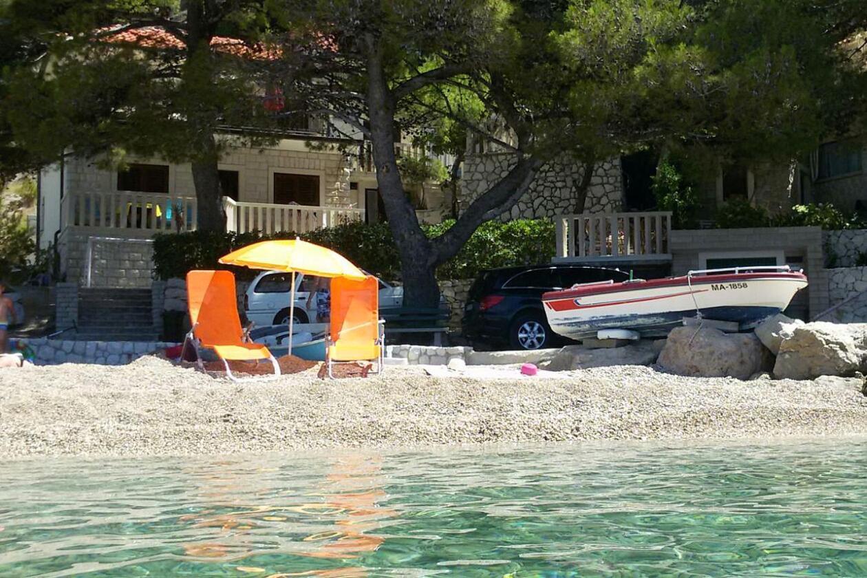 Apartments By The Sea Brela, Makarska - 11821 Екстер'єр фото