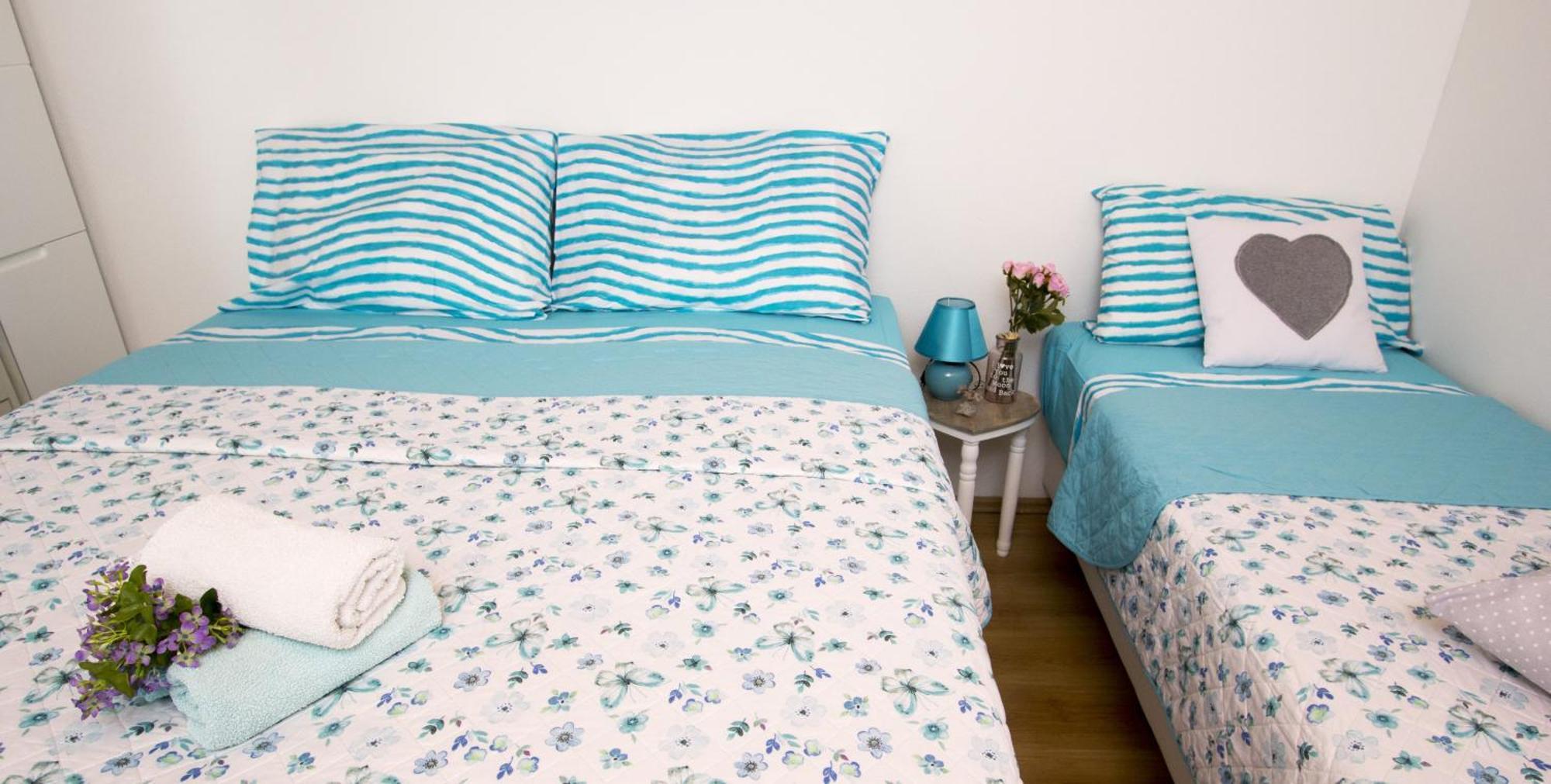 Apartments By The Sea Brela, Makarska - 11821 Номер фото